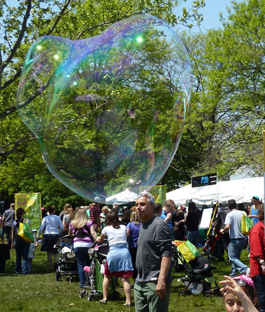 Bubble show in Boston